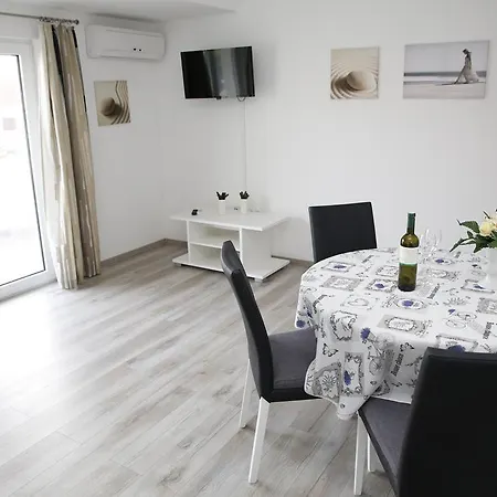 Apartment Gabrijel