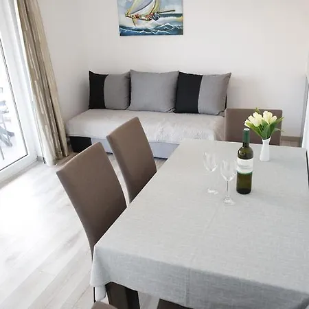 Apartment Gabrijel *