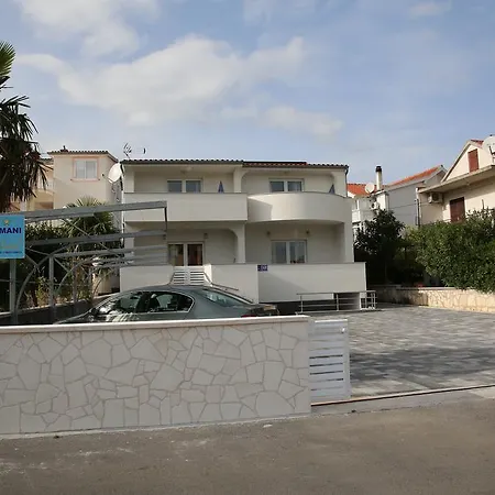 Gabrijel Apartment *